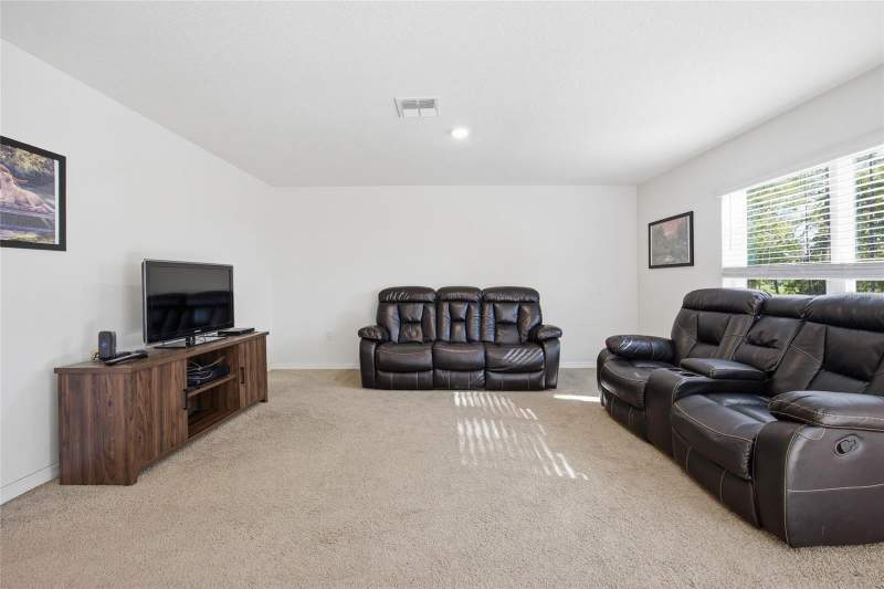 3 bedroom Single Family Residence at 273 Hickory Course Radial, Lake Diamond North, Ocala — photo 2