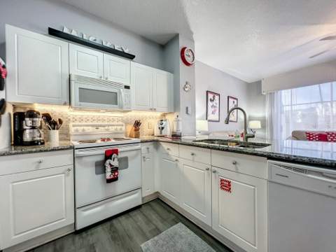 8110 Princess Palm Lane, Kissimmee FL - photo 14 of 63