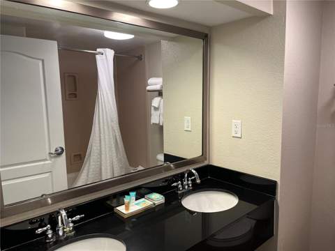 3000 Maingate Lane #420, Kissimmee FL - photo 9 of 17