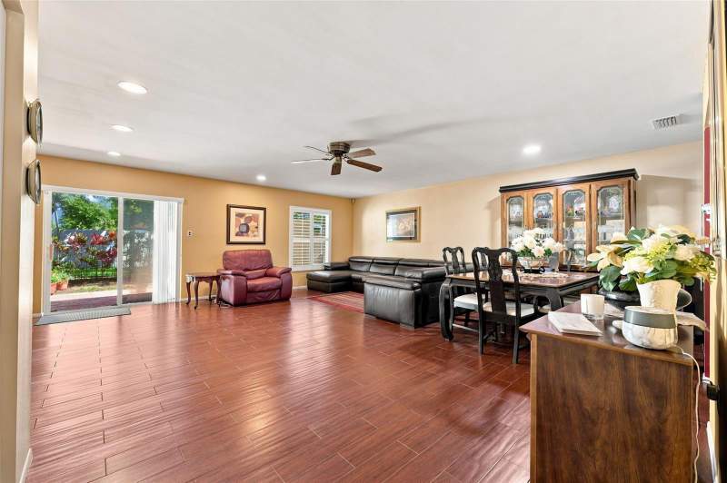3 bedroom Townhouse at 2700 Bayshore Boulevard #592, Mediterranean Manors, Dunedin — photo 5