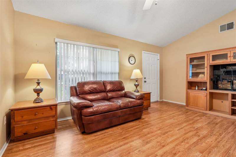 3 bedroom Single Family Residence at 1115 Slayden Court, Kelly Park Hills, Apopka — photo 4
