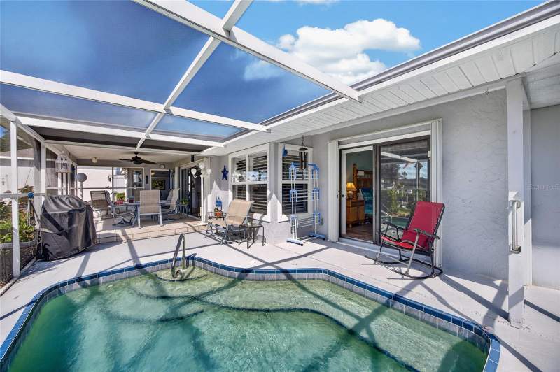 3 bedroom Single Family Residence at 2516 Dixon Terrace, Port Charlotte Sec 060, Port Charlotte — photo 4