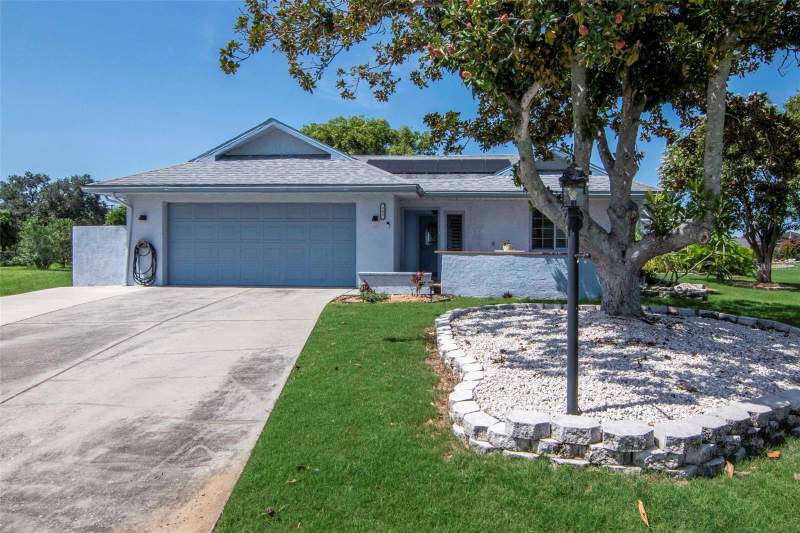 303 BARSTOW COURT home for sale in Sun City Center
