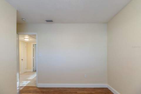 4320 Meadowbrook Avenue, Orlando FL - photo 18 of 24