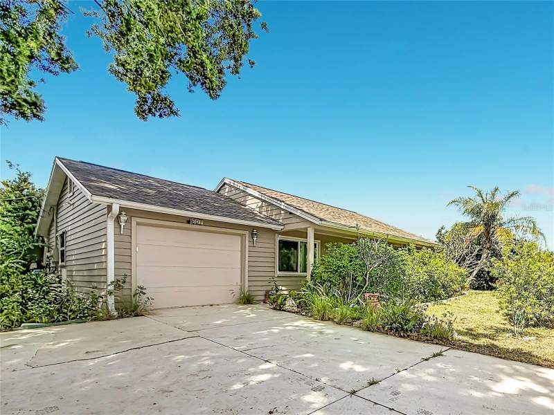 2 bedroom Single Family Residence at 601 E Seminole Drive, South Venice, Venice — photo 4