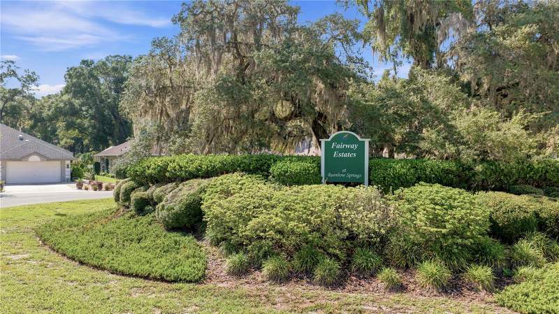 3 bedroom Single Family Residence at 8939 SW 194th Court, Fairway Estate, Dunnellon — photo 2