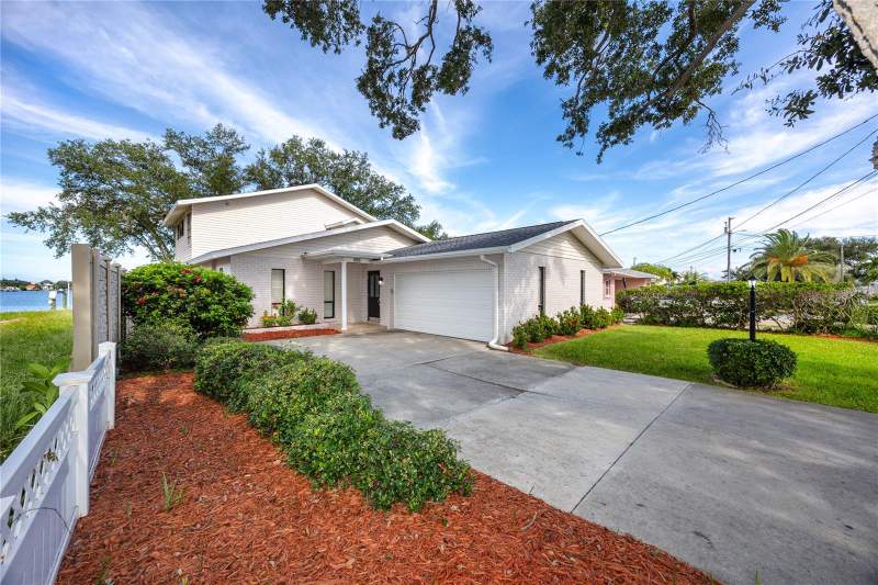 5 bedroom Single Family Residence at 517 20th Avenue, Indian Beach Re-Revised 15th Add, Indian Rocks Beach — photo 3