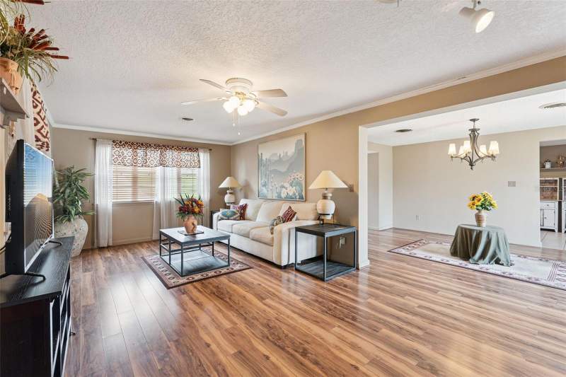 2 bedroom Single Family Residence at 17561 County Road 455, Lake Florence Estates, Montverde — photo 3