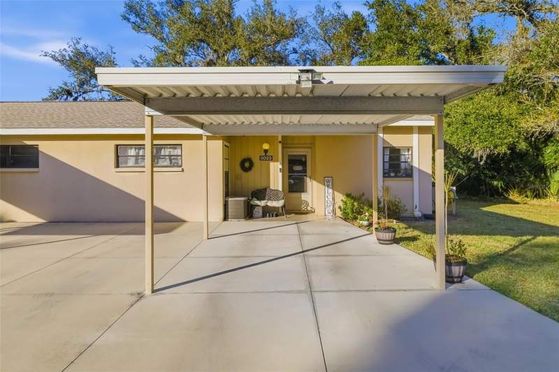5023 VILLAGE GARDENS DRIVE #29 home for sale in Village Gardens