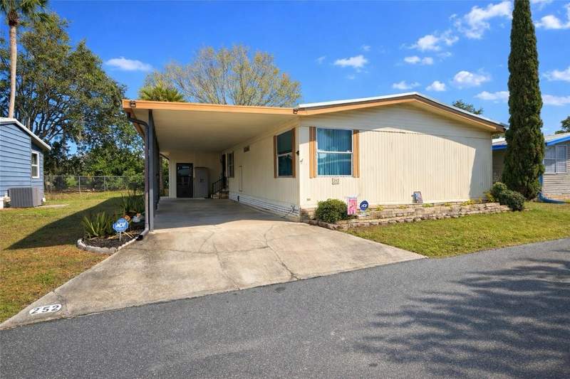 252 PINEWOOD DRIVE home for sale in Eustis Country Club Manor Mobile Home Park