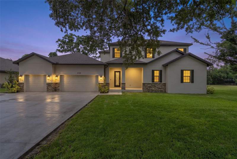 Livingston OaksHomes for Sale in Lutz, FL