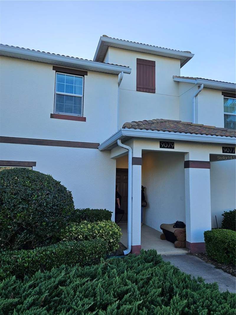 4 bedroom Townhouse at 9079 Dogleg Drive, Stoneybrook South Ph I-1 & J-1, Davenport — photo 3