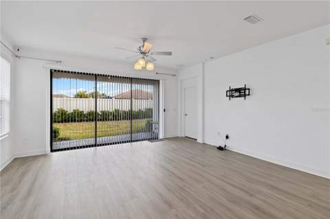10934 Wendover Drive, Palmetto FL - photo 8 of 60