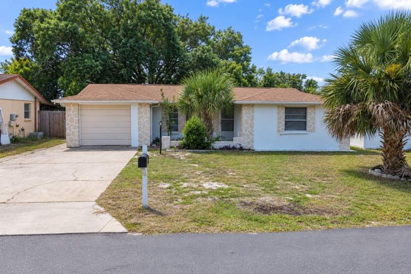 7904 JUDITH CRESCENT home for sale in Palm Terrace Gardens