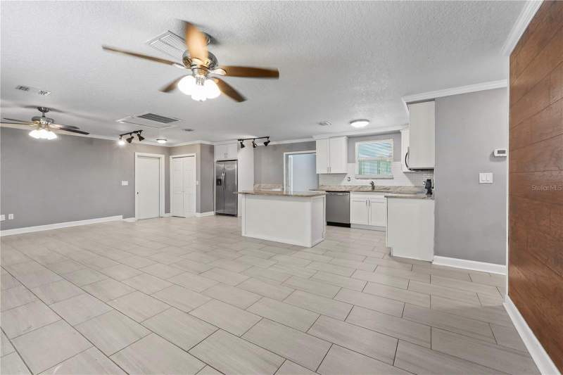 3 bedroom Single Family Residence at 6290 Piedmont Drive, Spring Hill, Spring Hill — photo 3