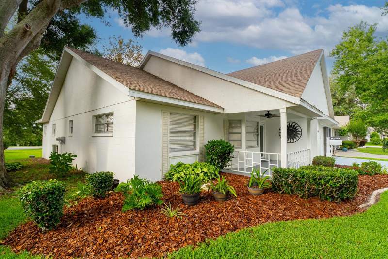 2 bedroom Villa at 8743 SW 90th Lane #A, Circle Square Woods, Ocala — photo 2