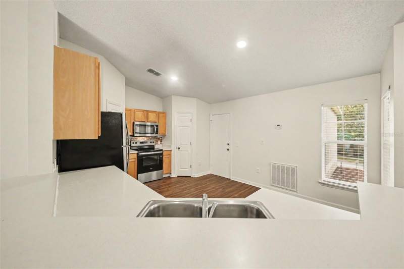3 bedroom Single Family Residence at 909 Bristle Cone Court, Minneola Pine Bluff Ph 01 Lt 01 Orb 2020, Minneola — photo 4