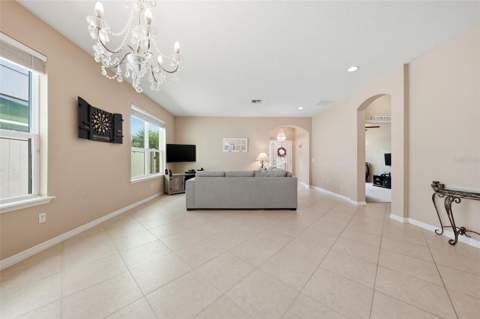 979 Counts Crest Circle, Apopka FL - photo 8 of 45