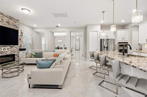 15031 Guava Bay Drive, Winter Garden FL - photo 7 of 36