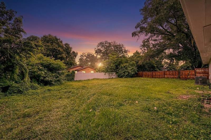 3 bedroom Single Family Residence at 810 E 120th Avenue, Sylvan Dale, Tampa — photo 3