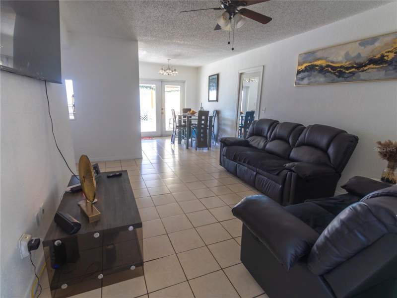 4 bedroom Single Family Residence at 4718 Eldorado Drive, Townn Country Park Un 01, Tampa — photo 4