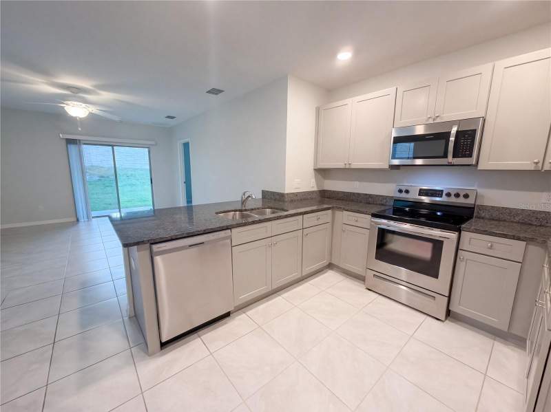 3 bedroom Single Family Residence at 2782 Timber Hawk Circle, Oak Trail Reserve, Ocoee — photo 4