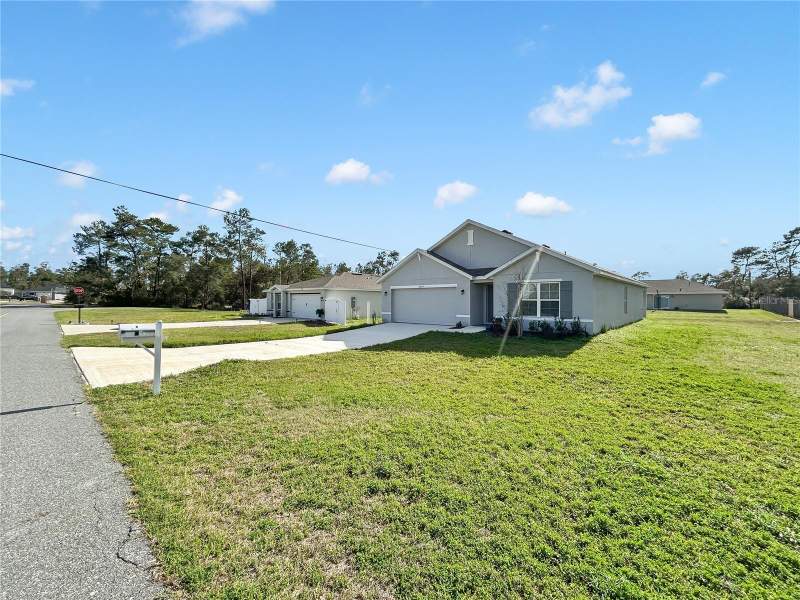 4 bedroom Single Family Residence at 16820 SW 29th Terrace Road, Marion Oaks Un 04, Ocala — photo 2
