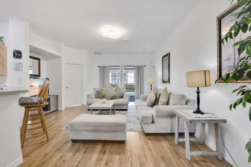 4 bedroom Single Family Residence at 16613 Caribbean Breeze Way, High Grove Unit 01 Lt 01 Pb 50 Pg 19-20, Clermont — photo 4