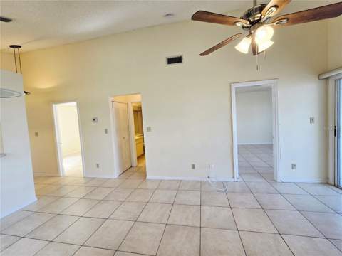 6802 Stones Throw Circle #14206, St Petersburg FL - photo 6 of 6