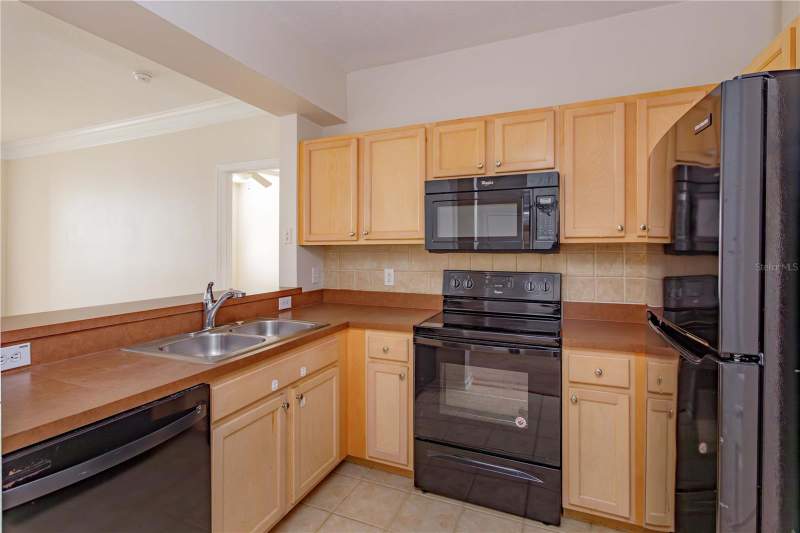 2 bedroom Condominium at 12849 Madison Point Circle #201, Discovery Palms, Orlando — photo 5