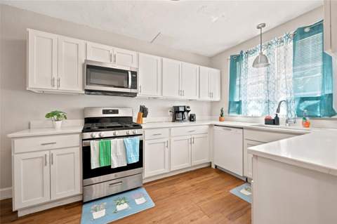 949 SW 13th Street, Gainesville FL - photo 9 of 32