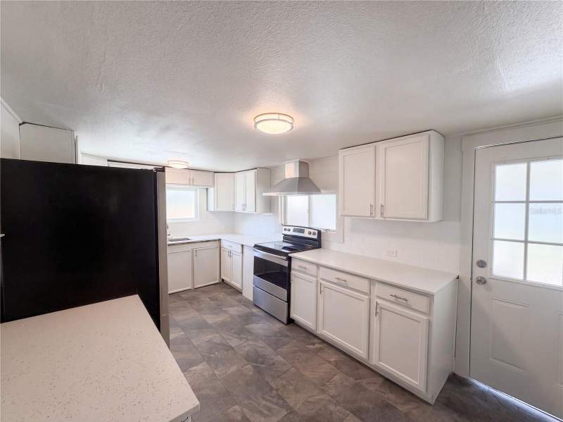 3 bedroom Single Family Residence at 335 E Hoffman Street, Addisons Sub, Lake Alfred — photo 5