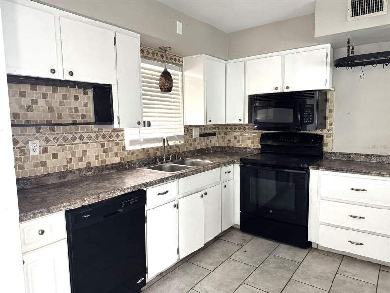 3 bedroom Single Family Residence at 9167 108th Street, Bay Ridge Estates 2nd Add, Seminole — photo 3