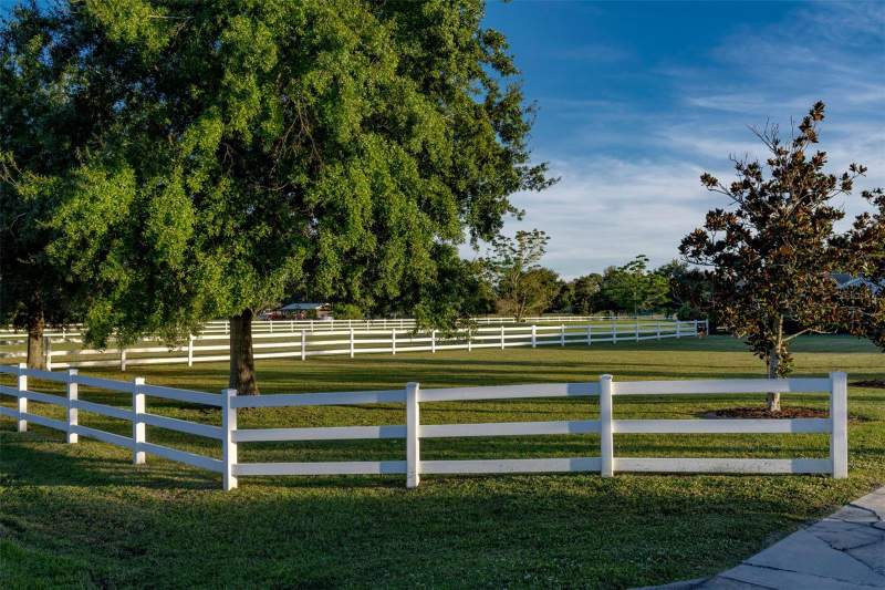 10 bedroom Single Family Residence at 2780 Vickie Court, Florida Fruit Belt Sales Co 1, Kissimmee — photo 5