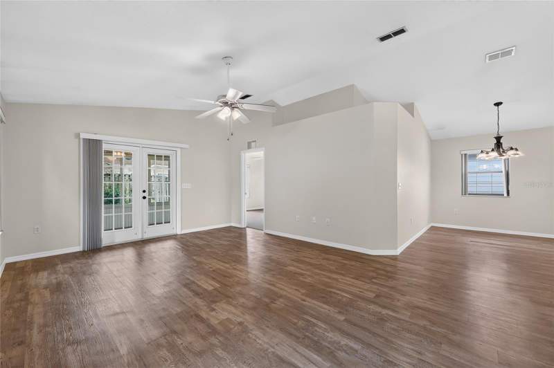 2 bedroom Single Family Residence at 3928 NE 22nd Street, Ethans Glen, Ocala — photo 3