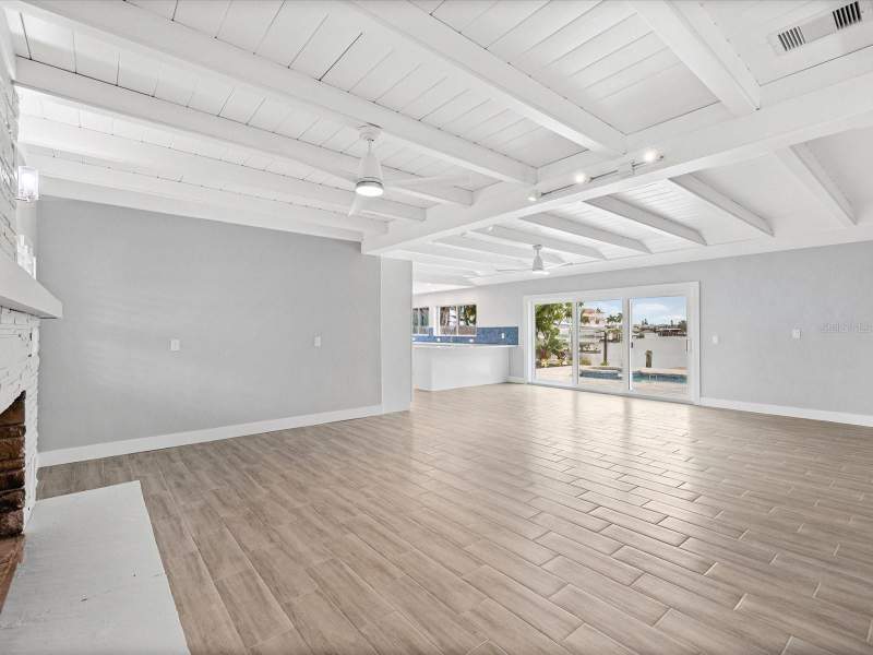 2 bedroom Single Family Residence at 529 80th Avenue, St Petersburg Beach North Unit 3, St Pete Beach — photo 5