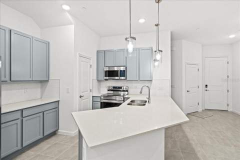 10525 Ebb Tide Lane, Orlando FL - photo 12 of 43
