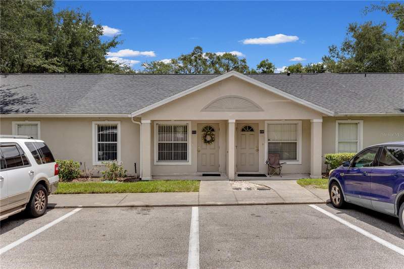 2 bedroom Villa at 696 S Grand Highway, Clermont Hillside Villas Twnhs, Clermont — photo 2