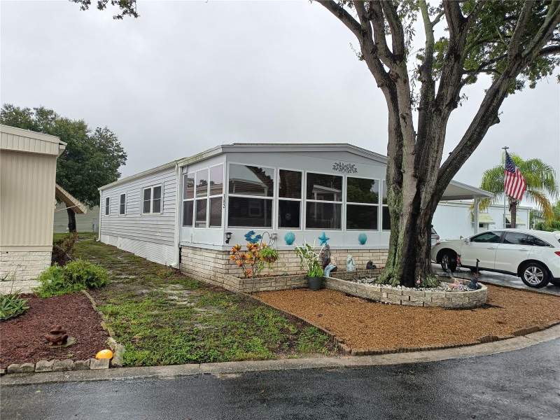 2 bedroom Mobile Home at 9790 66th Street #182, Pinellas Park, Pinellas Park — photo 2