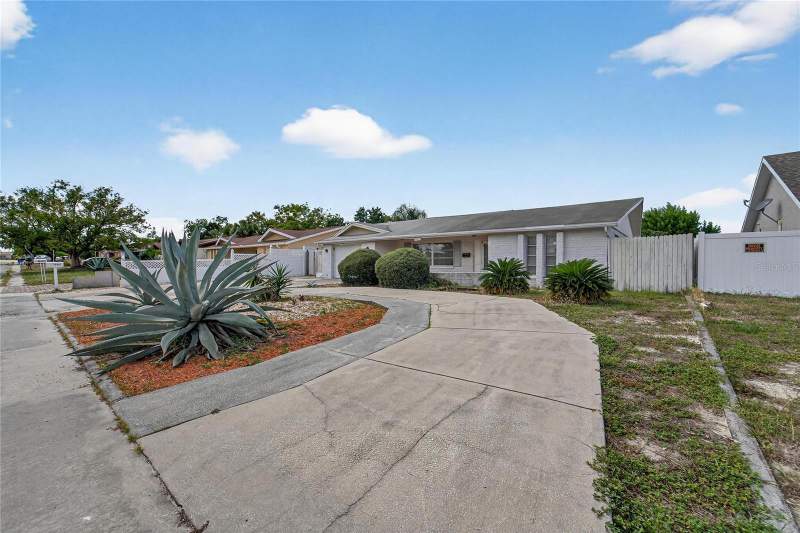 2 bedroom Single Family Residence at 10841 Piccadilly Road, Holiday Hill Estates, Port Richey — photo 3
