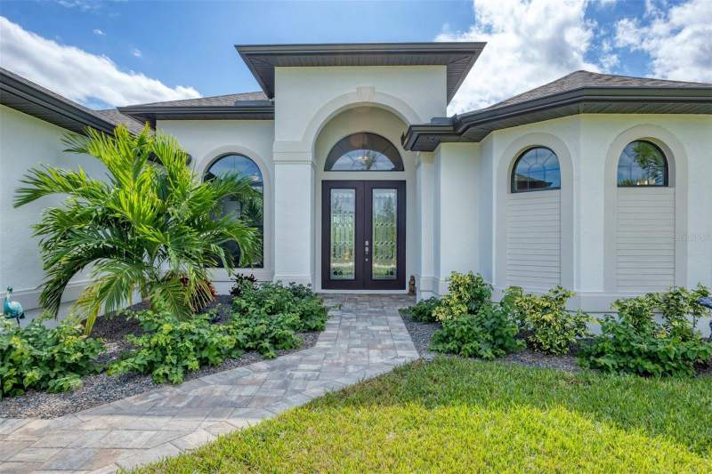 3 bedroom Single Family Residence at 16660 Liggett Circle, Port Charlotte Sec 94 1st Repl, Port Charlotte — photo 4