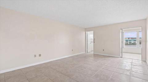 5925 Shore Boulevard #302, Gulfport FL - photo 18 of 29