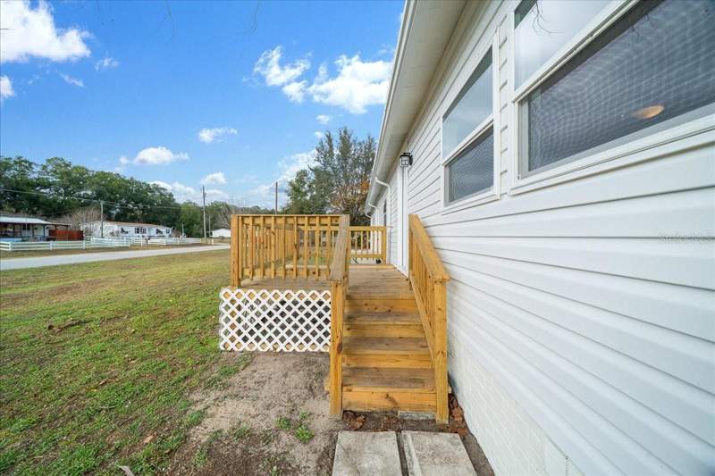 3 bedroom Manufactured Home at 13219 32nd Court, Sunlight Acres First Addition, Belleview — photo 5
