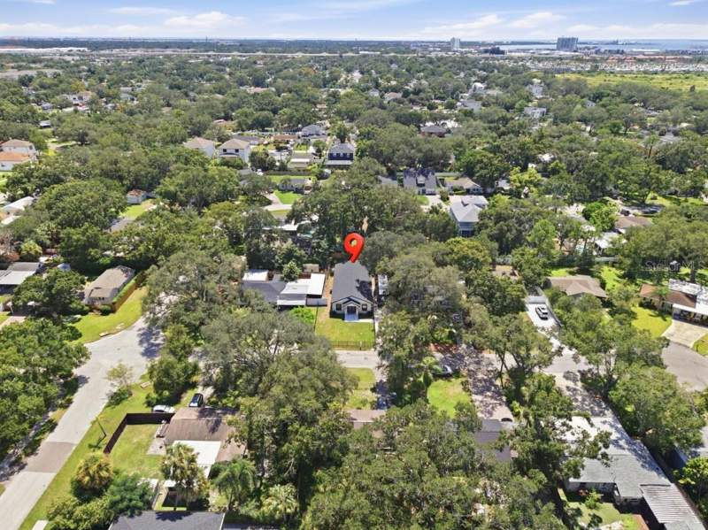 4 bedroom Single Family Residence at 4710 W Bay View Avenue, Anita Sub, Tampa — photo 5