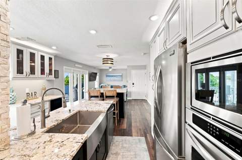 5023 Starfish Drive #E, St Petersburg FL - photo 12 of 56