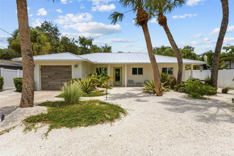 3 bedroom Single Family Residence at 801 Edgemere Lane, Siesta Beach, Sarasota — photo 1