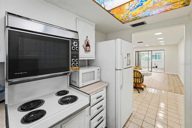 2 bedroom Villa at 5870 38th Avenue #43, Parkwood Condo, St Petersburg — photo 3
