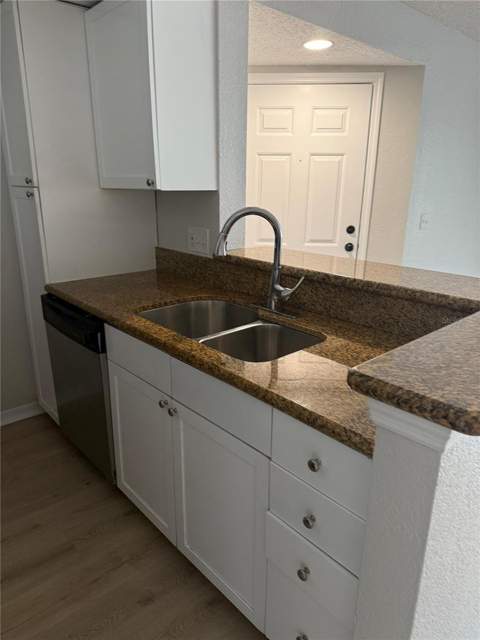 5160 Conroy Road #21, Orlando FL - photo 15 of 31