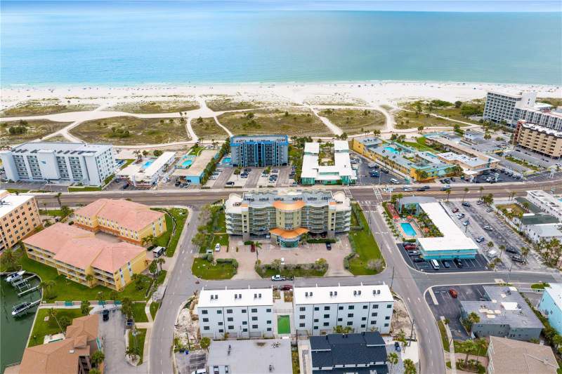 5 bedroom Condominium at 11605 1st Street #B3, Treasure Island City Of, Treasure Island — photo 5