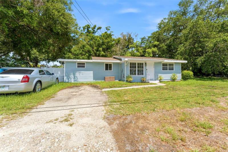 2 bedroom Single Family Residence at 4610 71st Street, Barcelo Park, St Petersburg — photo 2